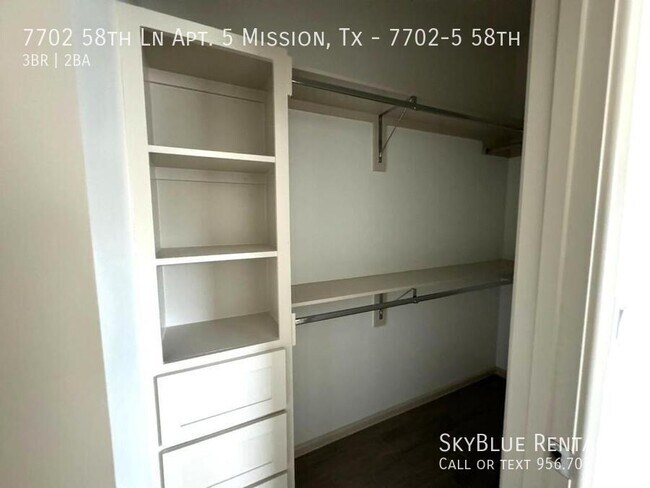Building Photo - 7702 N 58th Ln