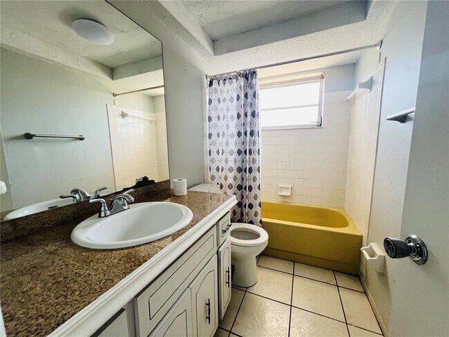 Building Photo - 7811 Embassy Blvd