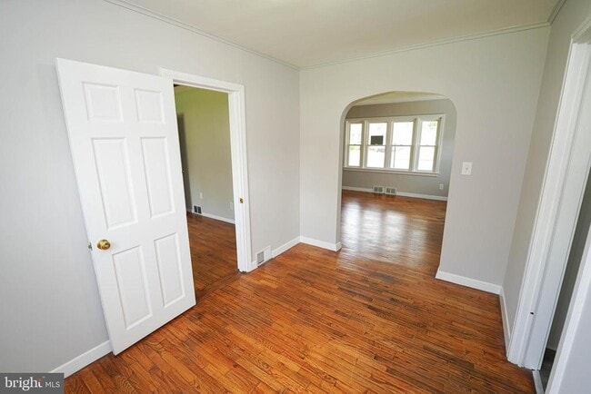 Building Photo - 737 Magnolia Dr