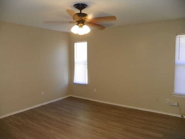 Building Photo - Welcome to this charming Centex home locat...
