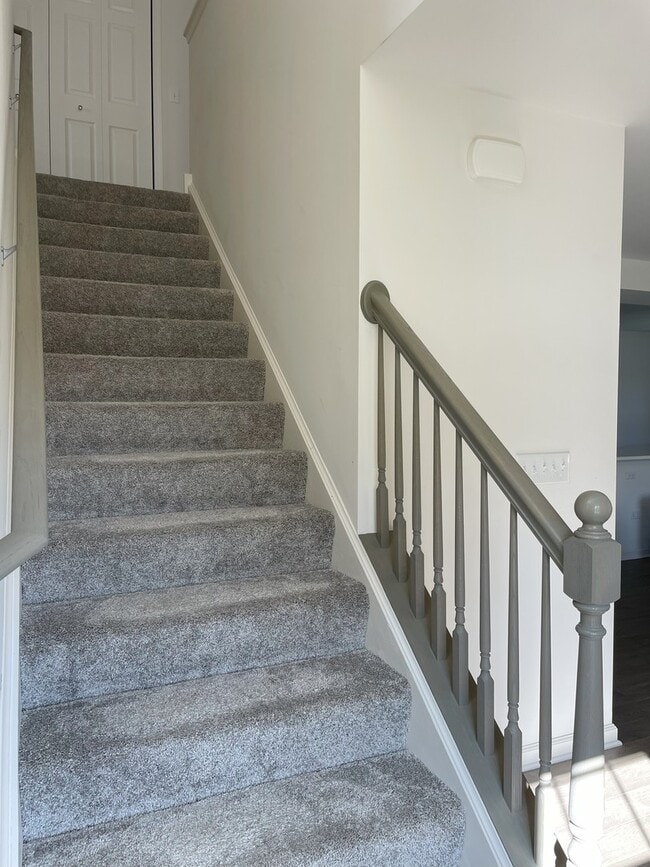 Building Photo - 579 Bobby Ann Ct