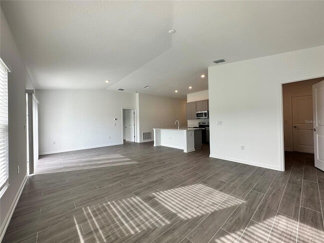 Building Photo - 309 Loch Ct