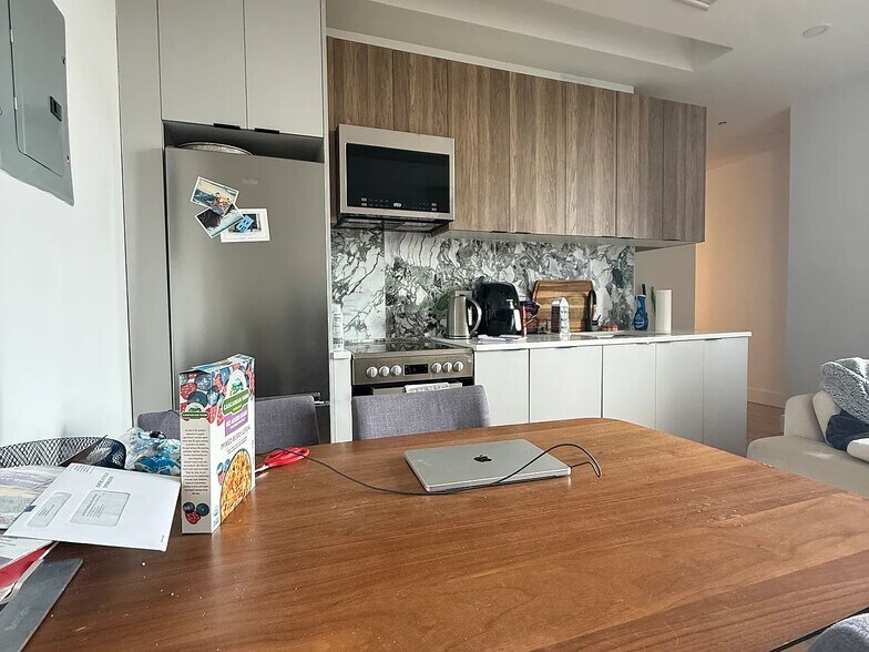 Building Photo - 75 McGuinness Blvd