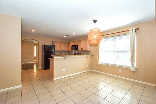 Building Photo - 7215 Kransburg Ranch Dr