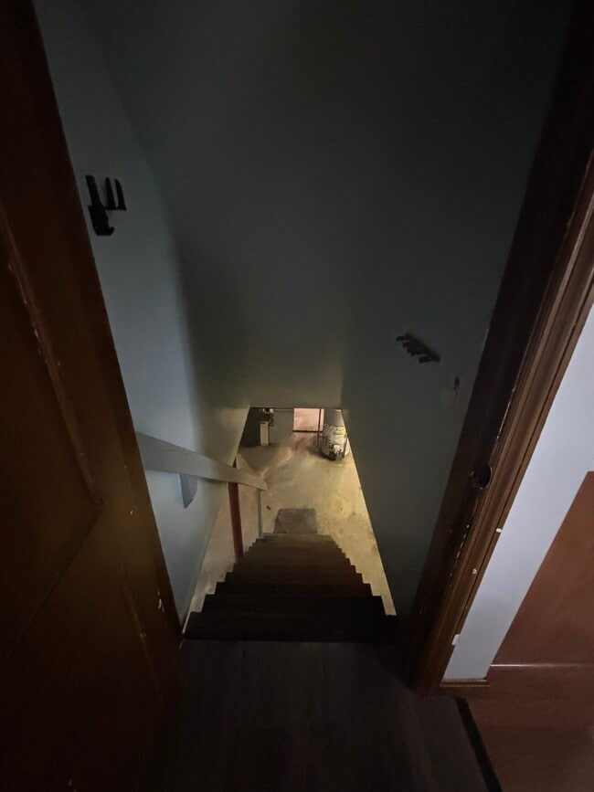 Building Photo - 2509 Covert Ave