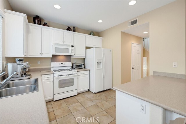 Building Photo - 1250 Flint Dr