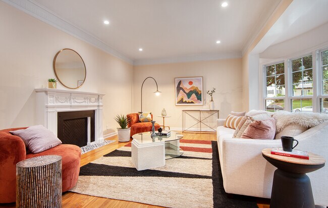 Building Photo - 422 Smithwood Dr