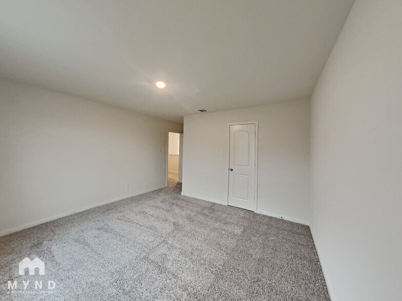Building Photo - 200 Tidwell Dr