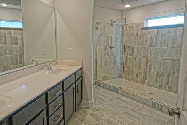 Building Photo - 8359 Anslee Way NW