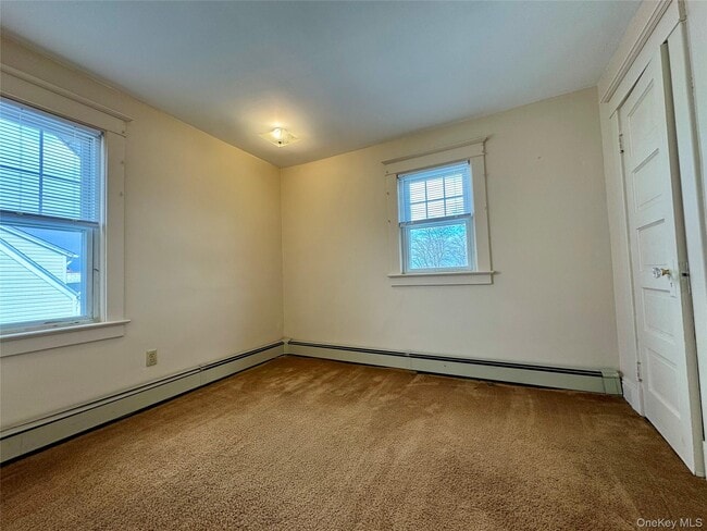 Building Photo - 99 Jerusalem Ave