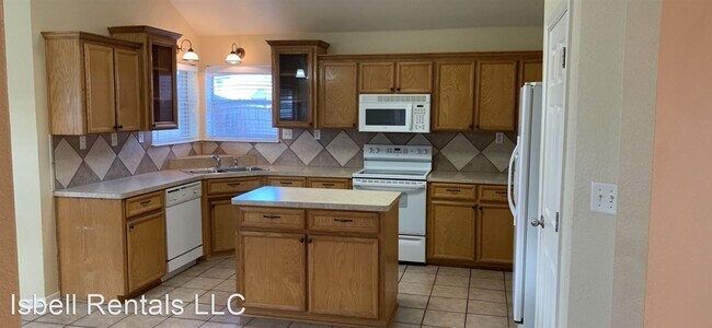 Building Photo - 4 br, 2 bath House - 2501 Wisteria Lane
