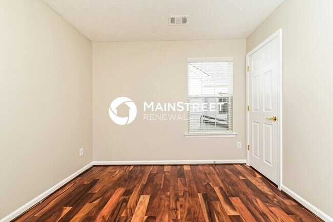 Building Photo - 3 Bedroom Pet-Friendly Home in LOCUST GROVE, GA with Main Street Renewal