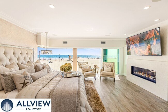 Building Photo - Stunning Beach House located on Newport Beach Boardwalk- 30+ Day Rental!