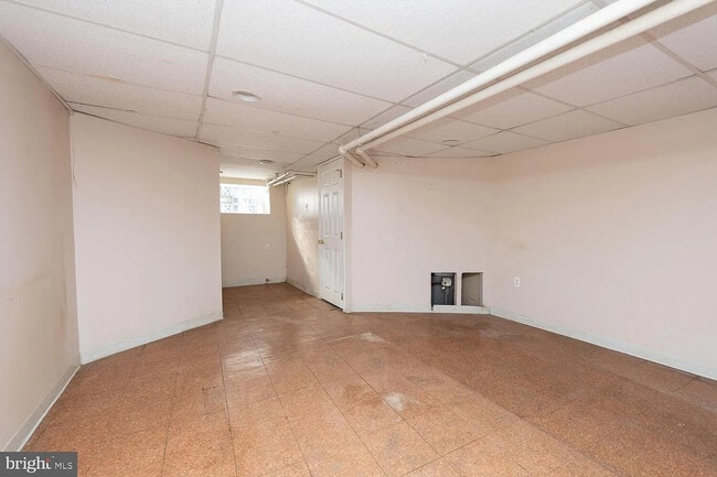 Building Photo - 1827 73rd Ave