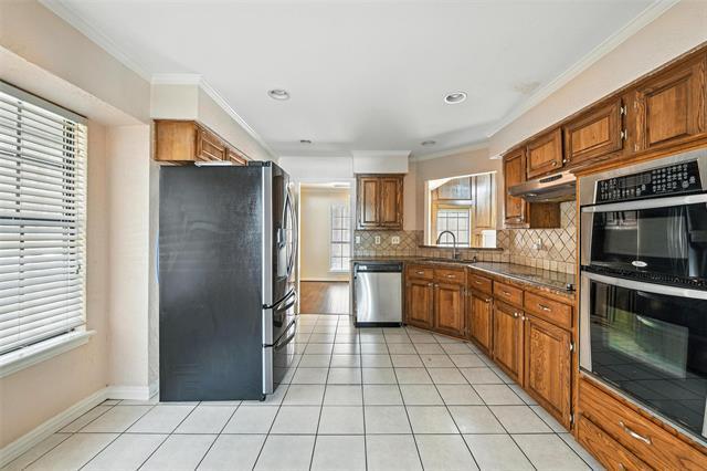 Building Photo - 300 St Emelion Ct
