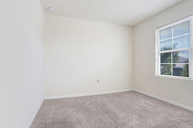 Building Photo - 1125 Torrente Ln