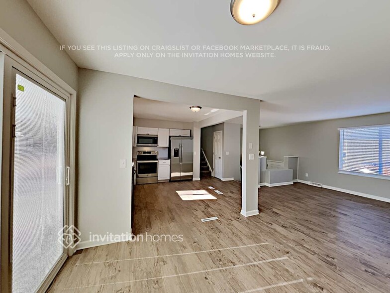 Building Photo - 10620 W 103rd Ave