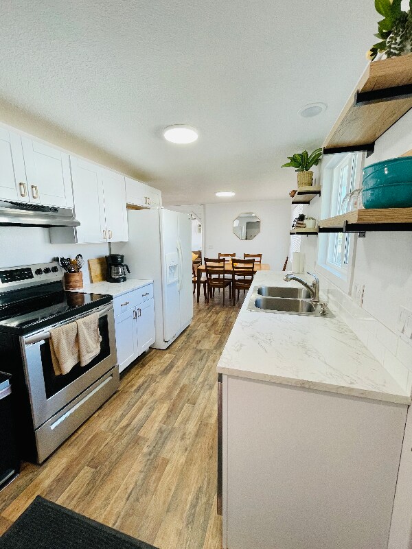 Building Photo - 405 N Clarendon St