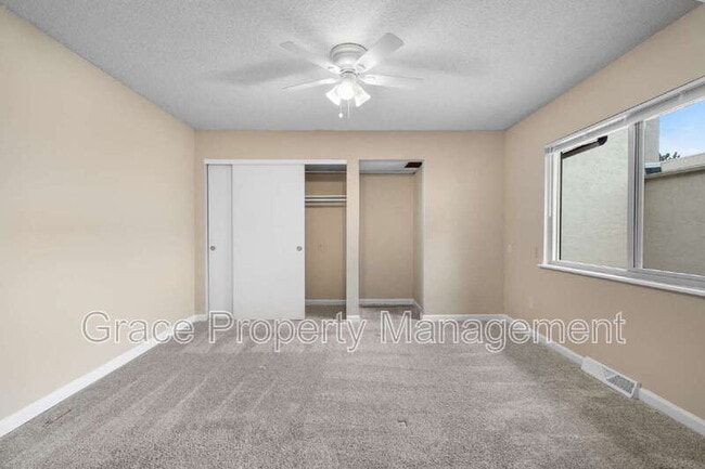 Building Photo - 1137 Sequerra St