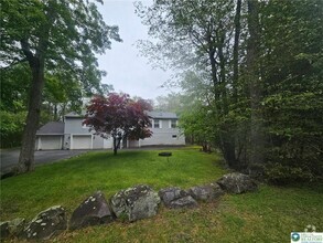 Building Photo - 9733 Cardinal Ln