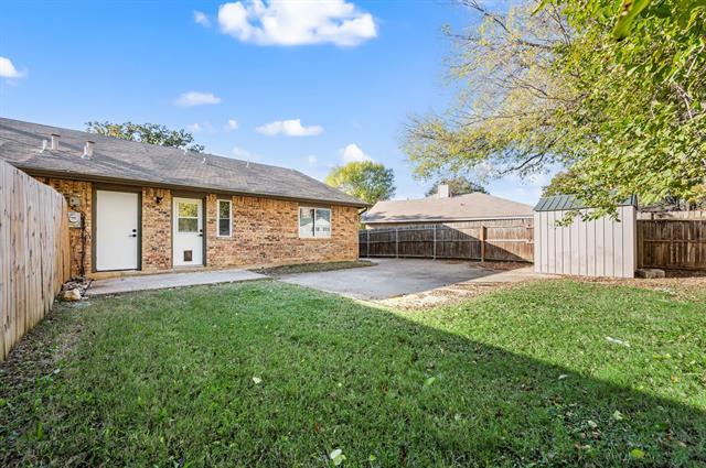 Building Photo - 3014 Kathleen Ln