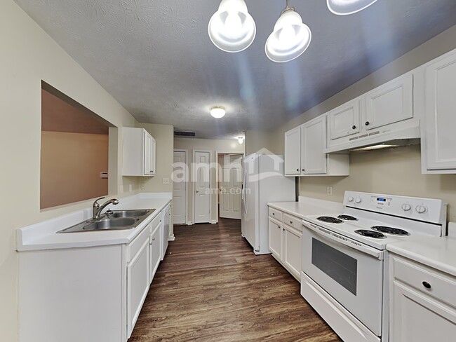 Building Photo - 193 Patterson Close Ct