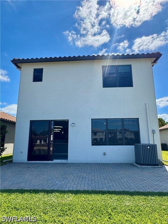 Building Photo - 8984 Madrid Cir