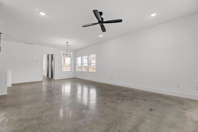 Building Photo - 3004 Alpha Wolf Ct