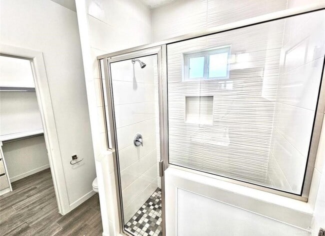 Building Photo - 3912 Ventura Ave Ave