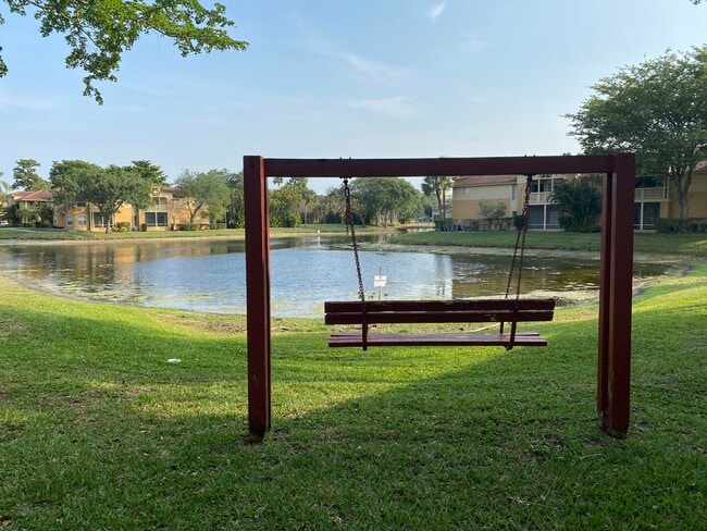 Building Photo - 4799 Via Palm Lakes