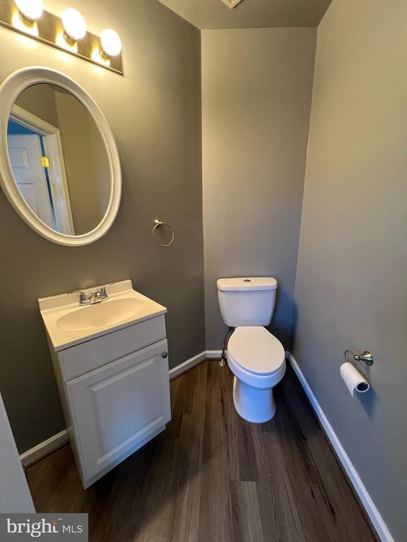 Building Photo - 522 Kyle Dr