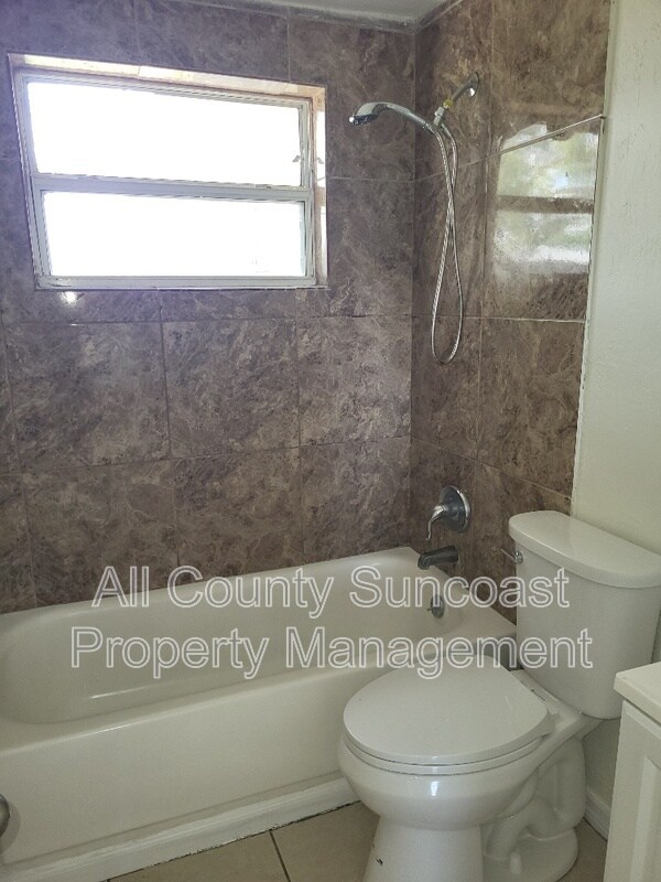 Building Photo - 4018 Darlington Rd