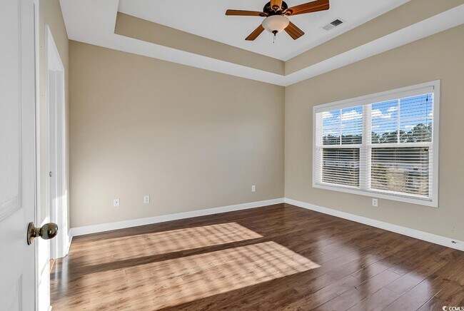 Building Photo - 216 Castle Dr