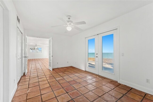 Building Photo - 9556 Doubloon Dr