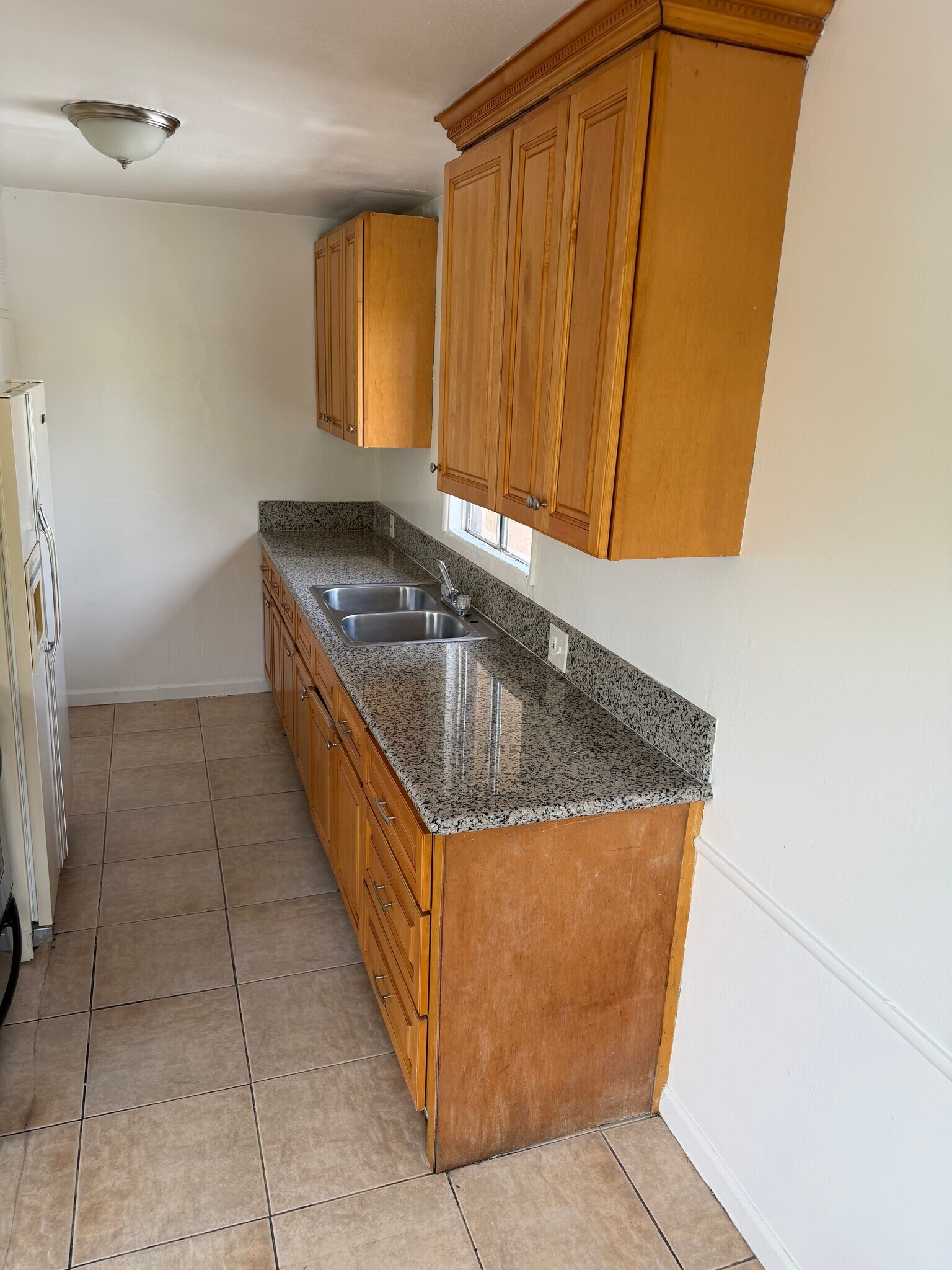 Building Photo - 15231 Acre St