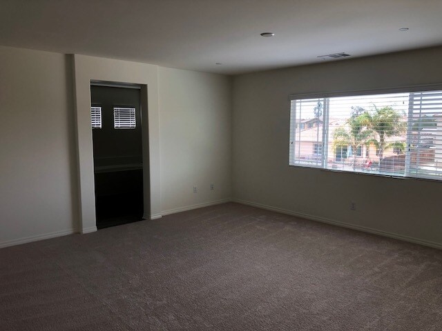 Building Photo - Like New- Home In Menifee!!!