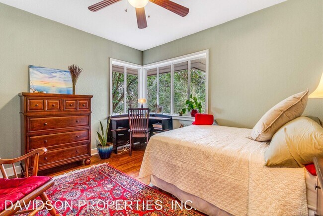 Building Photo - 3 br, 2 bath House - 724 Eventide Dr