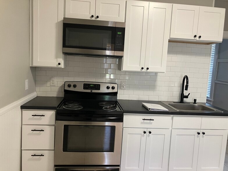 Building Photo - 22-24 Pocasset Ave