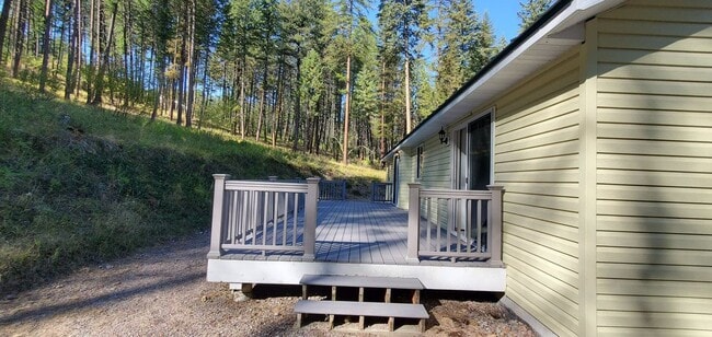 Building Photo - 42843 Jette Lake Trail
