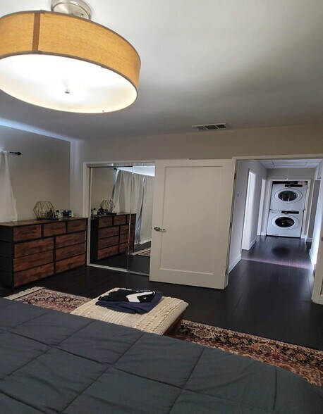 Building Photo - 5256 W 123rd Pl