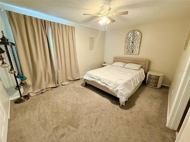 Building Photo - 10053 Lake Oak Cir