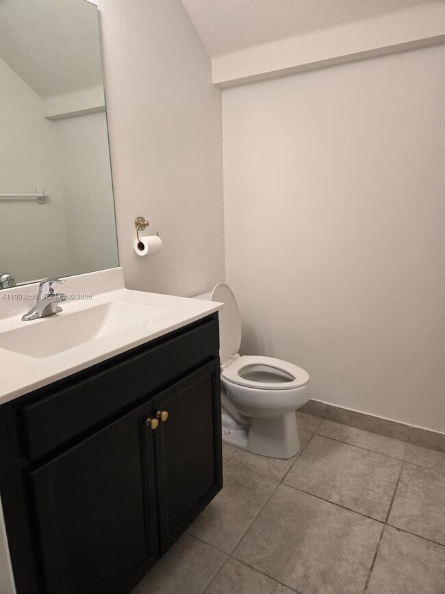 Building Photo - 4268 SW 166th Ct