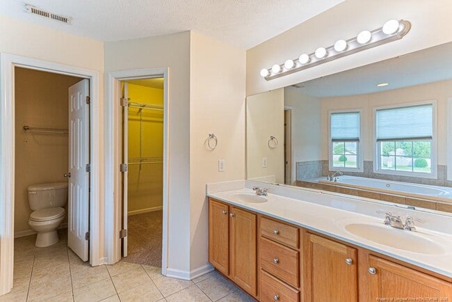 Building Photo - 1901 Ellie Ave