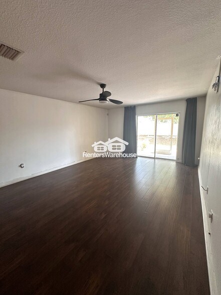 Building Photo - 10943 Keys Gate Dr