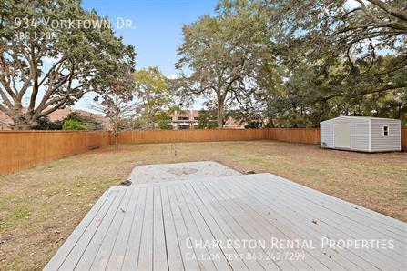 Building Photo - 934 Yorktown Dr