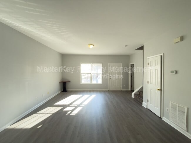 Building Photo - 4720 Parkville Dr