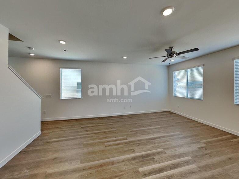 Building Photo - 9683 N Rancho Lozano