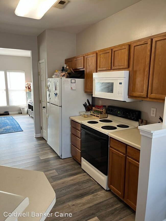Building Photo - 2 br, 1.5 bath House - 72 Spring Crossing ...