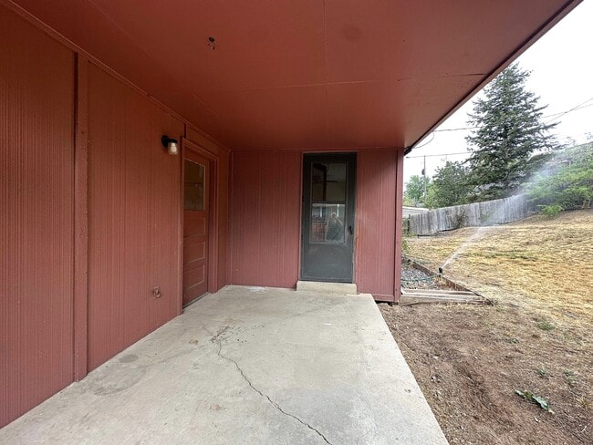 Building Photo - 12576 W 7th Ave