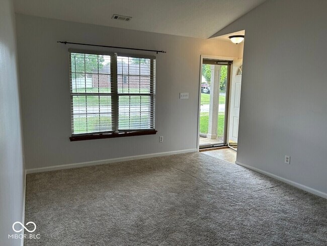 Building Photo - 6438 Thistle Bend